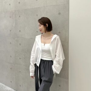 小v細肩氣質上衣